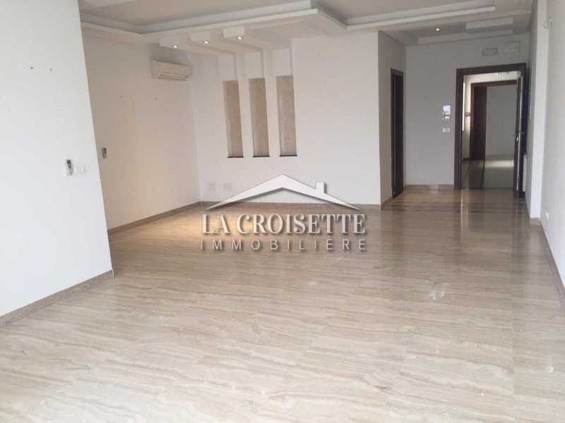 Un appartement s+4 à Ain Zaghouan Nord.